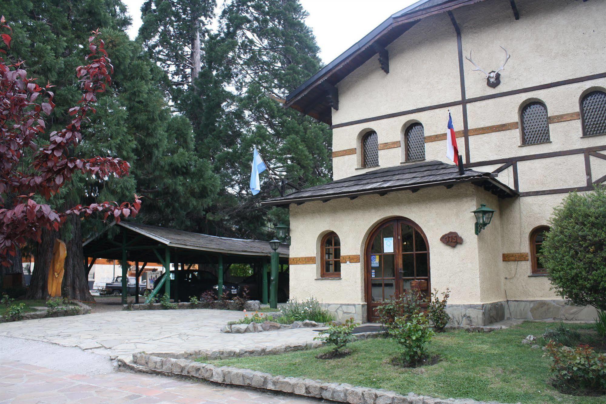 Hostería La Posta Del Cazador San Martín de los Andes Exterior foto